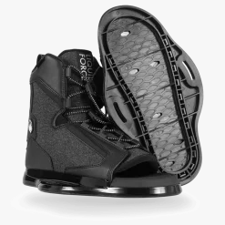 Liquid Force Wakeboard Packages<Trip Wakeboard | Index 6R Bindings 2026