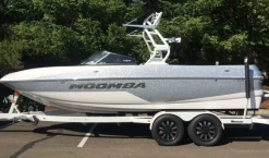 Moomba Decals + Emblems<Chrome Badge, Hull Decal (110150)