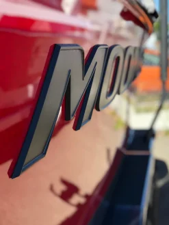 Moomba Decals + Emblems<Pro Black & Gun Metal Chromax (Hull Decal)
