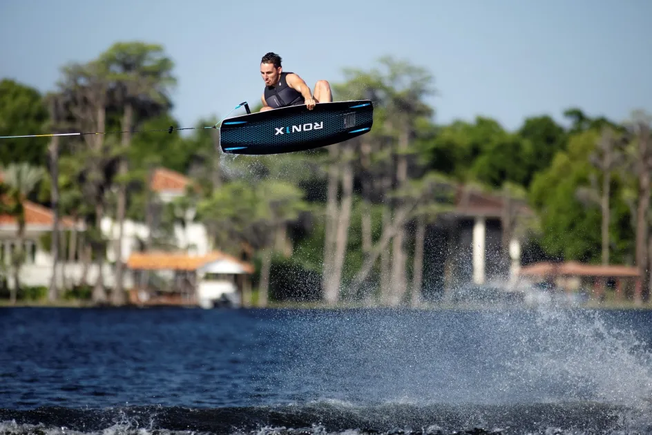 Ronix Wakeboards<2023 One Blackout Technology Wakeboard