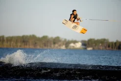 Ronix Wakeboards<2023 Women's Rise Air Core 3 Wakeboard